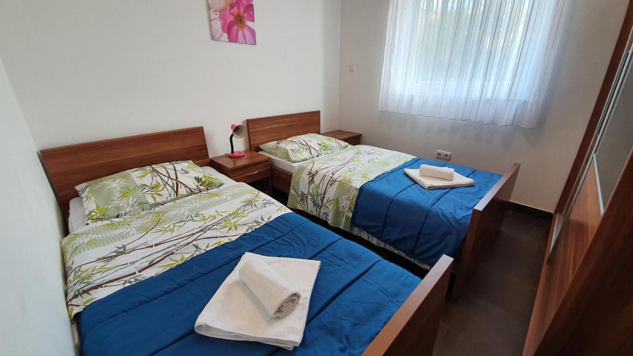Apartments Augustin باغ المظهر الخارجي الصورة