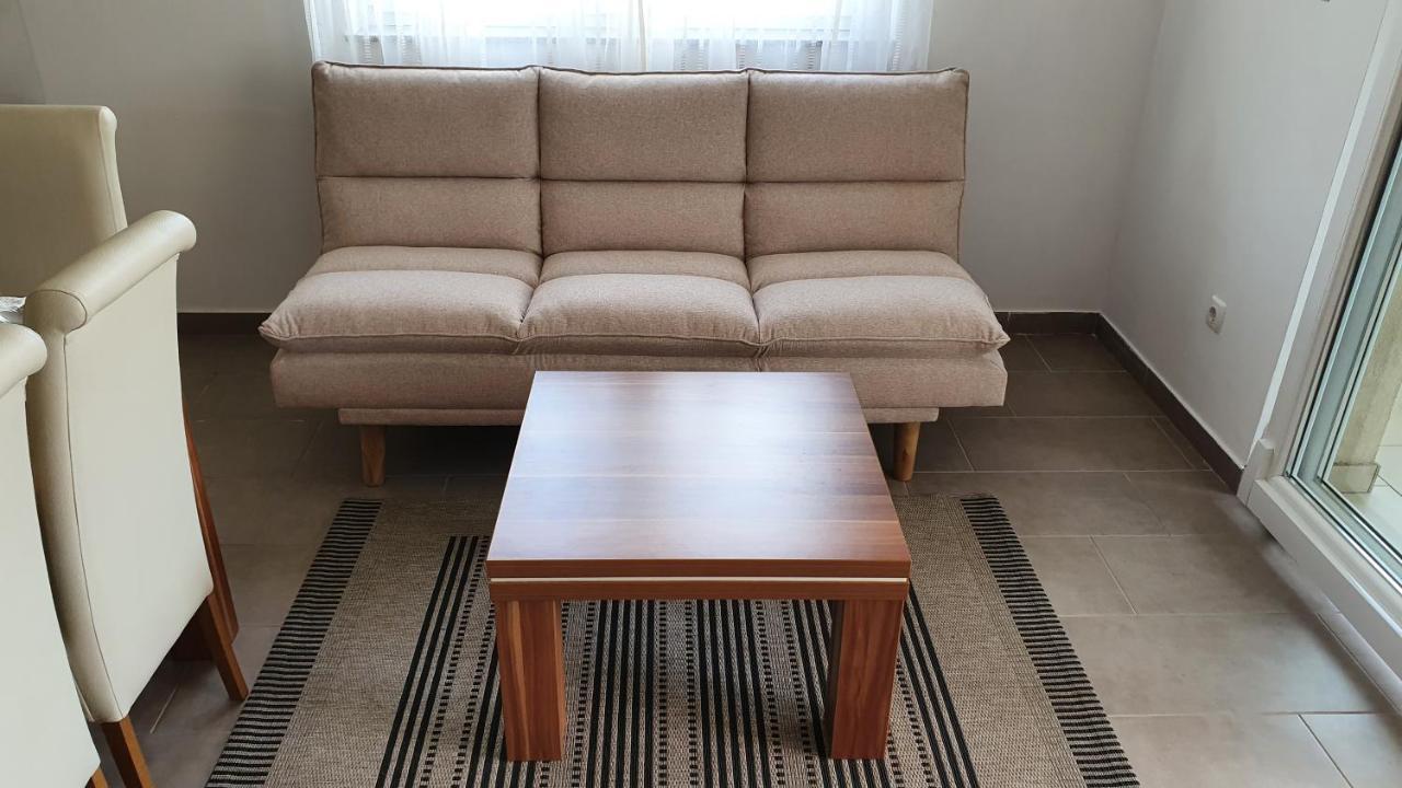 Apartments Augustin باغ المظهر الخارجي الصورة