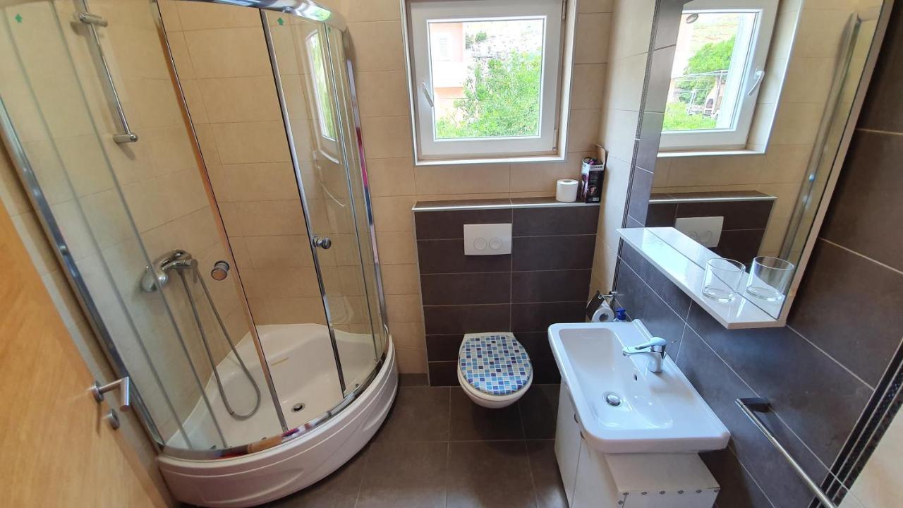 Apartments Augustin باغ المظهر الخارجي الصورة