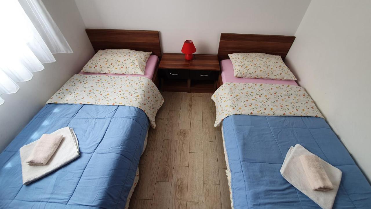 Apartments Augustin باغ المظهر الخارجي الصورة